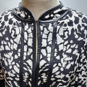 Chico's‎ Black White Faux Leather Trim Poncho L - XL
